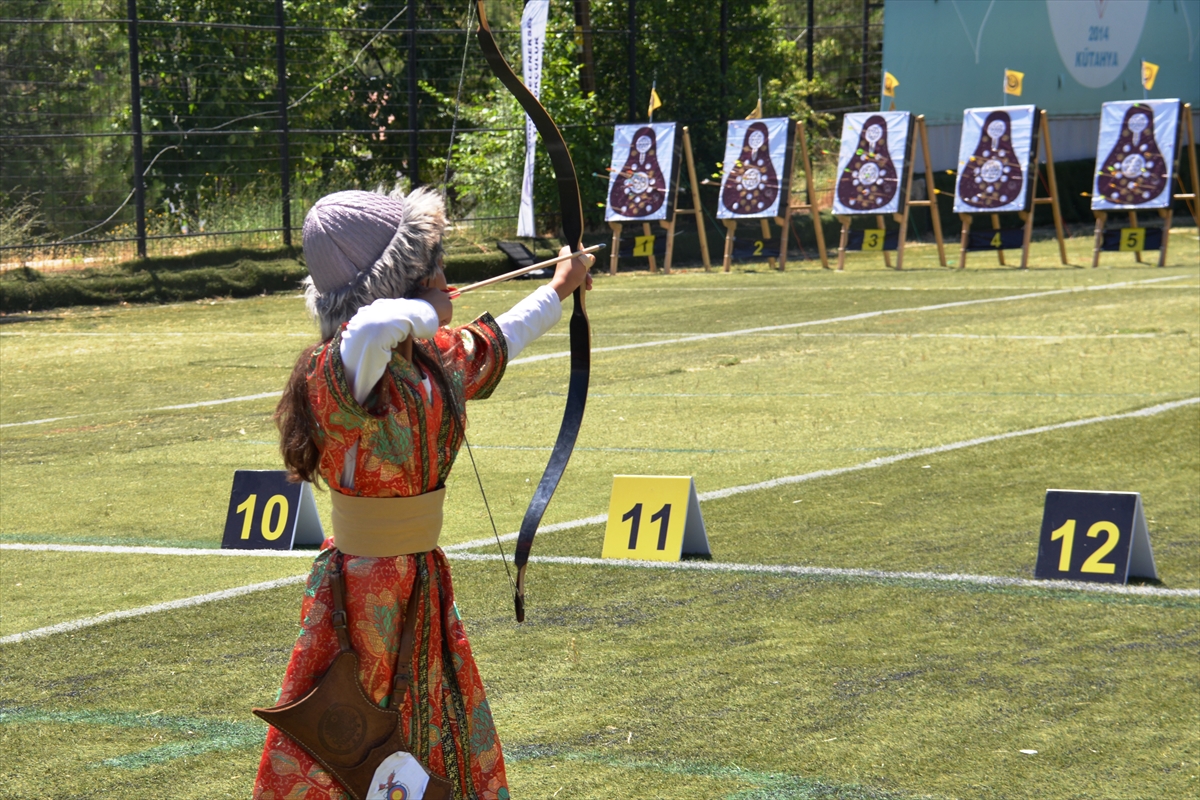Kütahya'da 500 sporculu Geleneksel Türk Okçuluk Şampiyonası