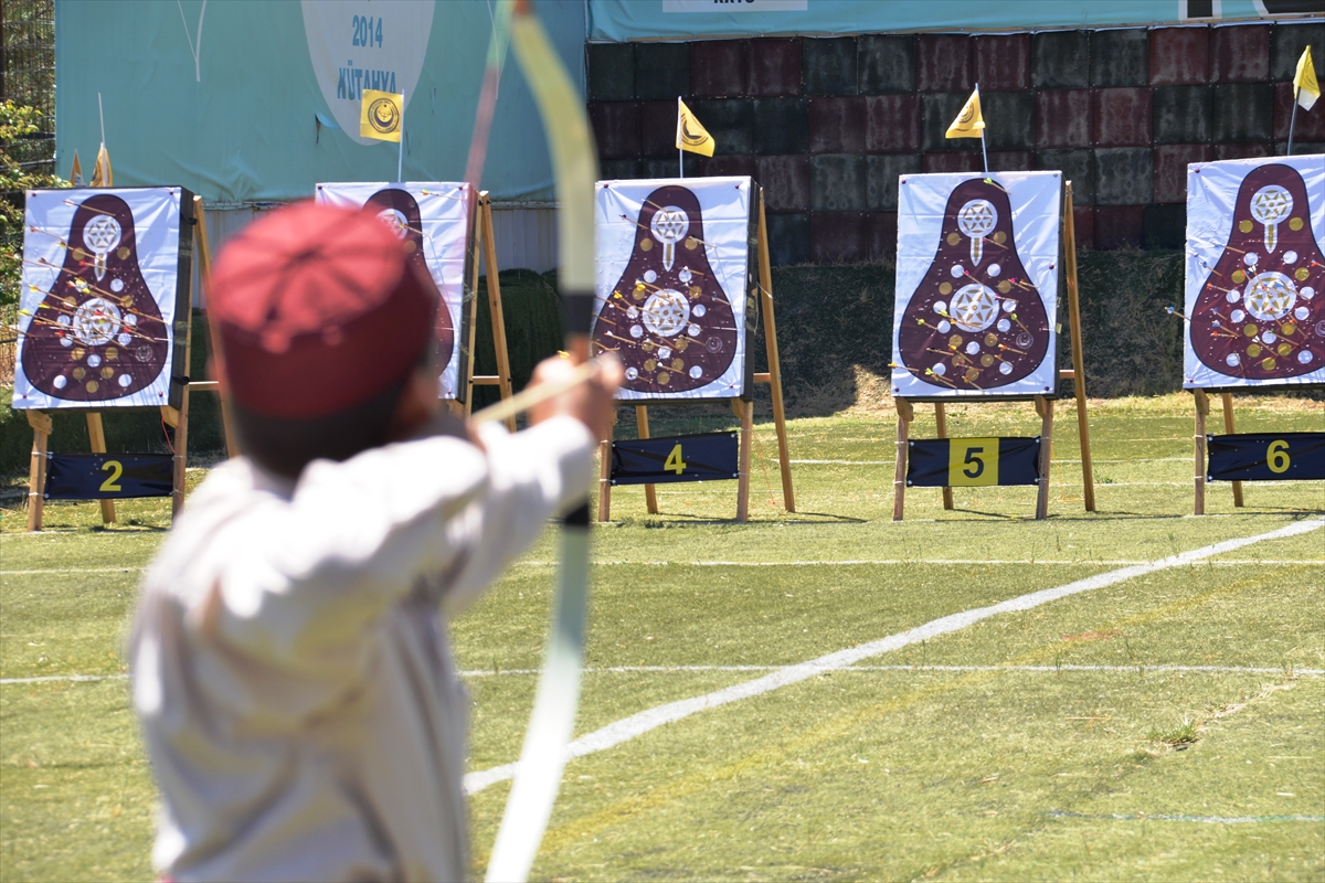 Kütahya'da 500 sporculu Geleneksel Türk Okçuluk Şampiyonası