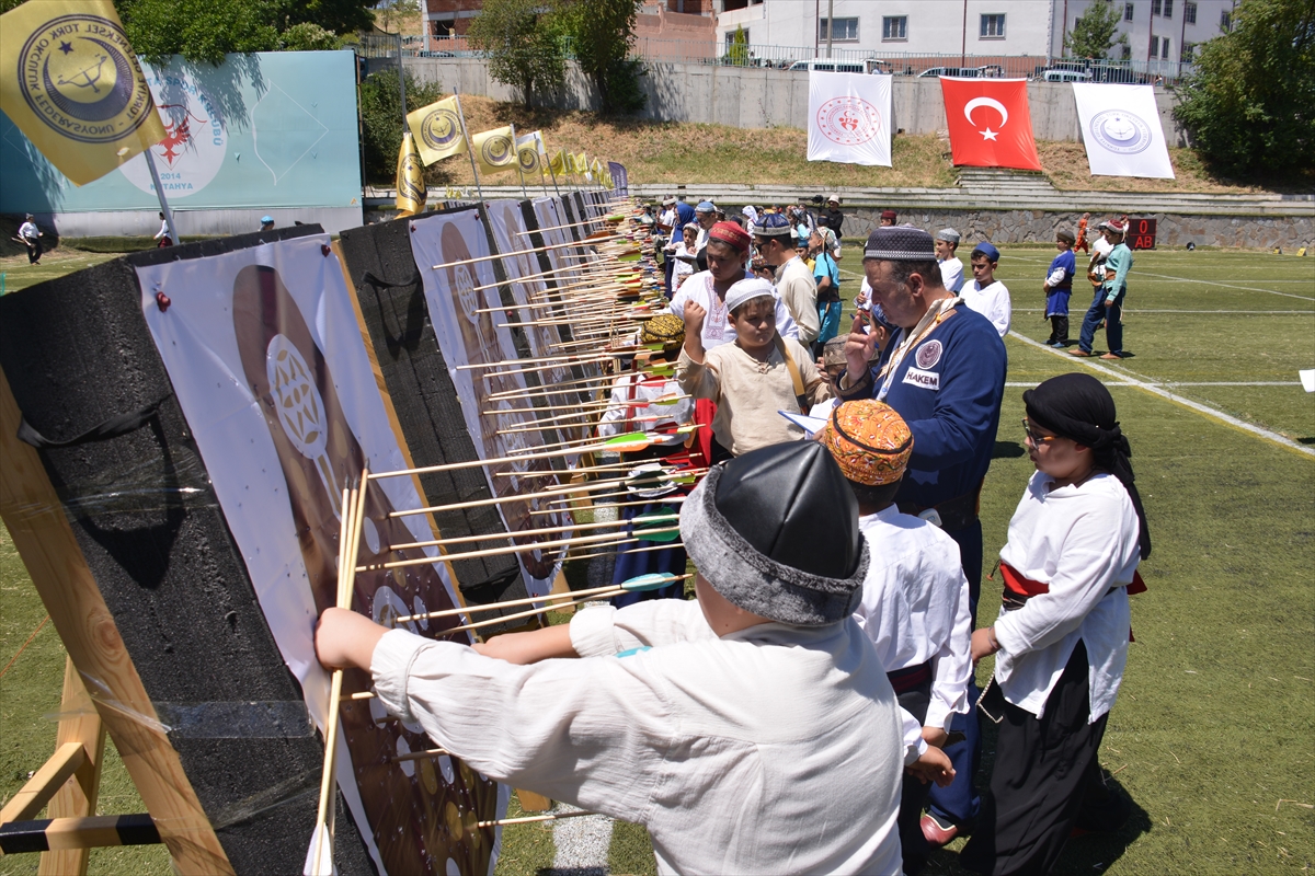 Kütahya'da 500 sporculu Geleneksel Türk Okçuluk Şampiyonası