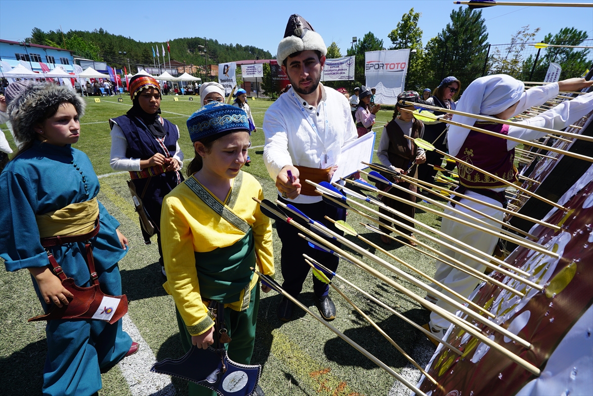 Kütahya'da 500 sporculu Geleneksel Türk Okçuluk Şampiyonası