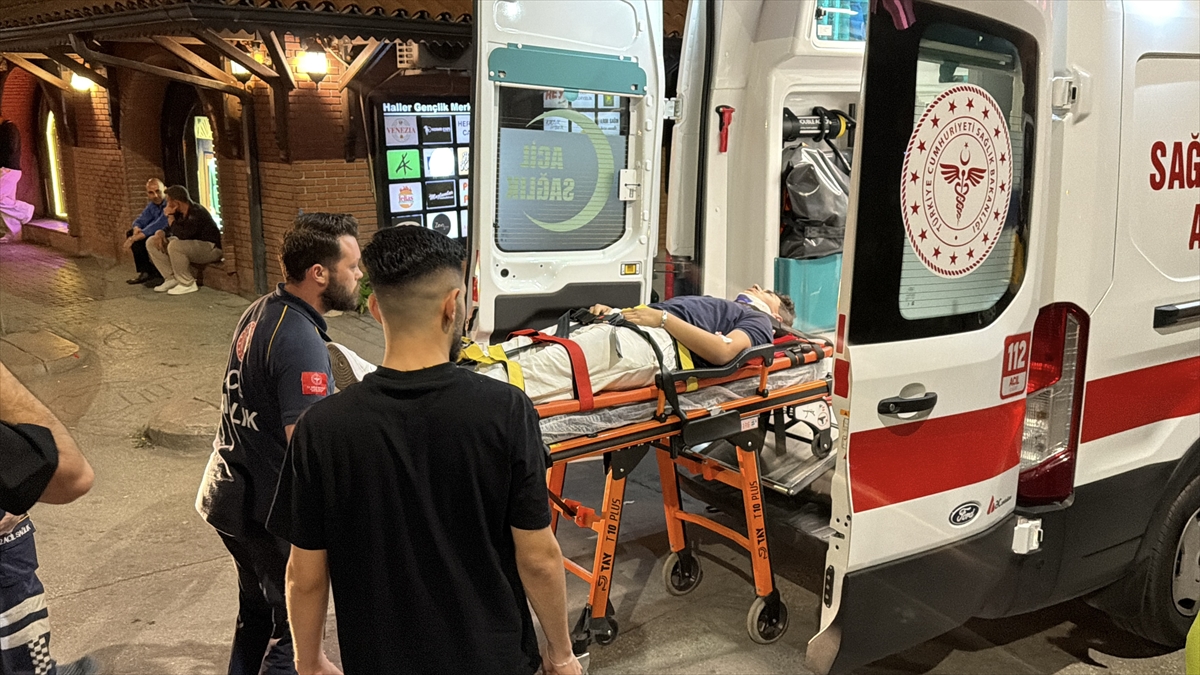 Eskişehir'de kaza: Motosiklet ile otomobil çarpıştı, 2 yaralı