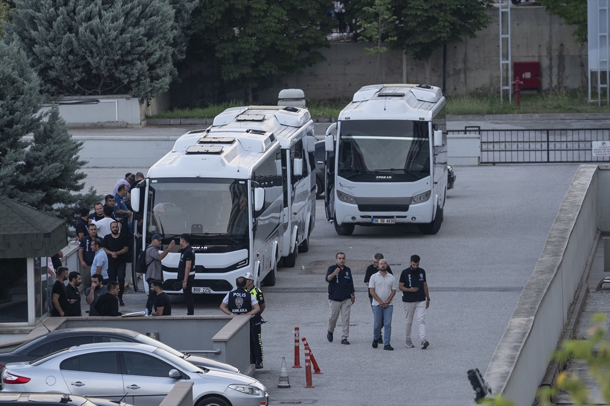 Etimesgut Belediye Başkanı Beşikçioğlu'nun da aralarında bulunduğu 40 şüpheli tutuklandı