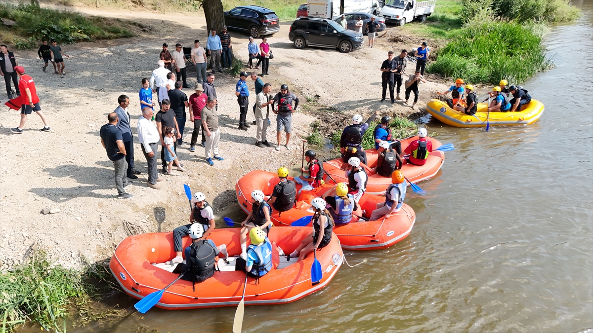 Vali Polat: Kars'ta çöplük alanı rafting kampına dönüştü