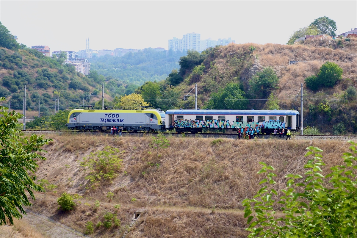 Kocaeli'de 3 ilden ekiplerin katılımıyla hızlı tren kazası tatbikatı yapıldı