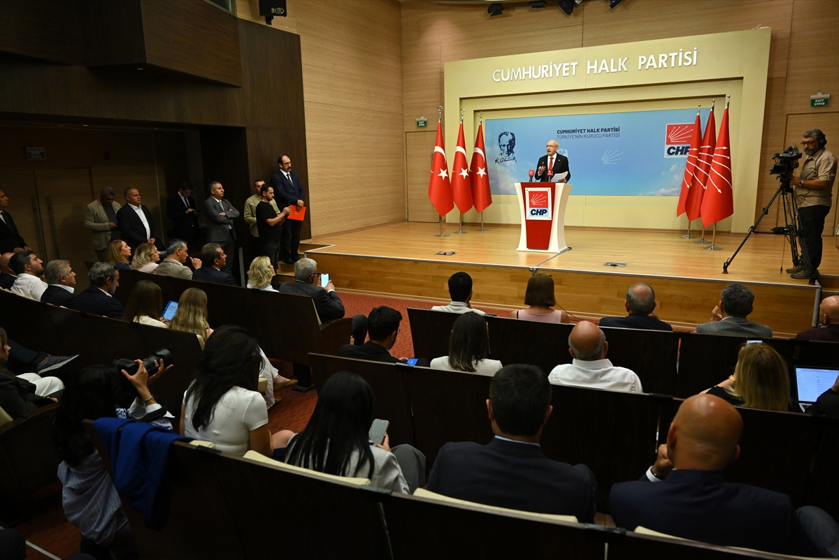 Kılıçdaroğlu: Çerçeve yasa hukuk ilkeleriyle, Meclis'te çözülmeli