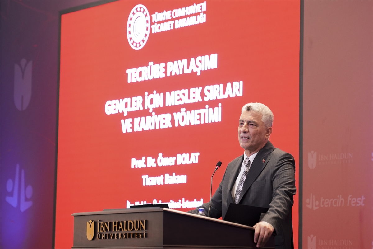 Ticaret Bakanı Ömer Bolat, TercihFest'26'da aday öğrencilerle buluştu: