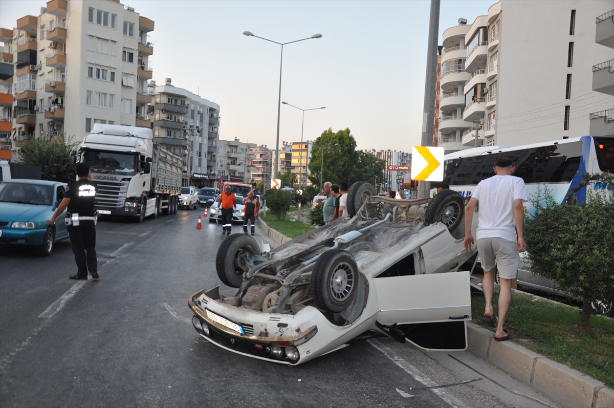 Mersin Silifke'de tır kazası: Anne ve kızı hastaneye kaldırıldı