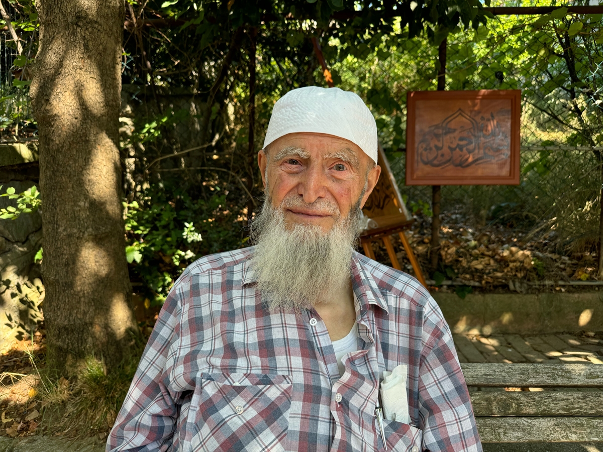 Sanatçı Yaşar Kaykun: Ahşap yakma ve hat sanatını sürdürüyor