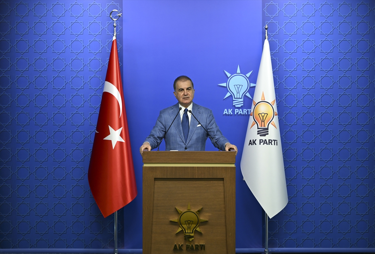 AK Parti Sözcüsü Çelik:"(Terörsüz Türkiye) Tarihi bir gündeyiz. Türkiye Cumhuriyeti'nin bütün yurttaşları olarak kardeşliğimiz, birliğimiz, dirliğimiz için önemli adımlar atıyoruz"