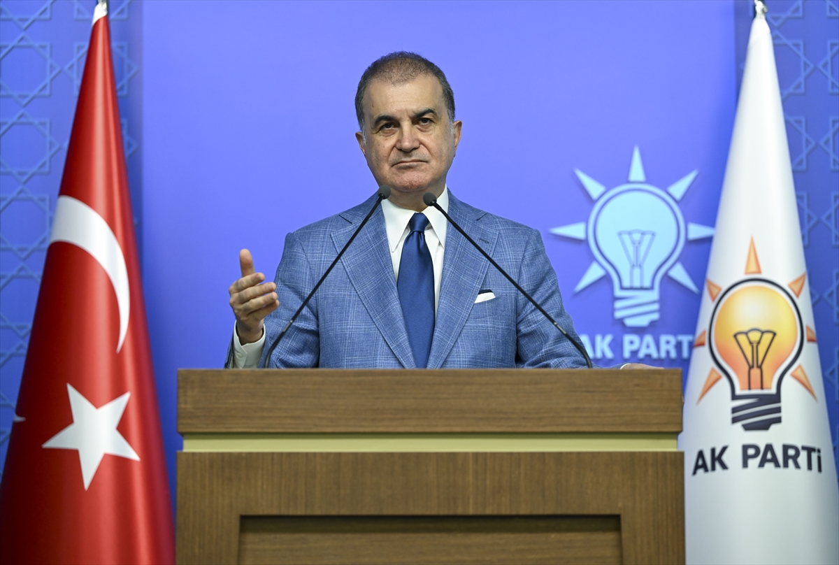 AK Parti Sözcüsü Çelik:"(Terörsüz Türkiye) Tarihi bir gündeyiz. Türkiye Cumhuriyeti'nin bütün yurttaşları olarak kardeşliğimiz, birliğimiz, dirliğimiz için önemli adımlar atıyoruz"