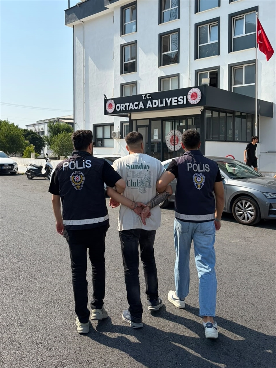 Muğla'da 22 yıl cezalı firari hükümlü havalimanında yakalandı