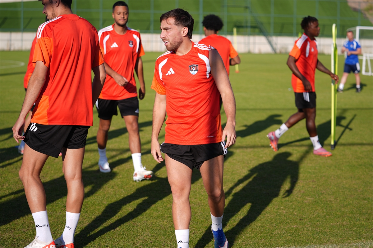 Vanspor FK: Yeni sezon hazırlıkları Erzurum'da sürüyor