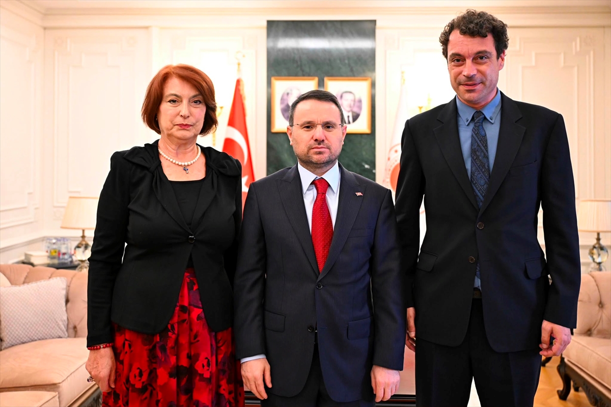 Adalet Bakanı Gürlek: Uğur Mumcu ailesiyle bir araya geldi