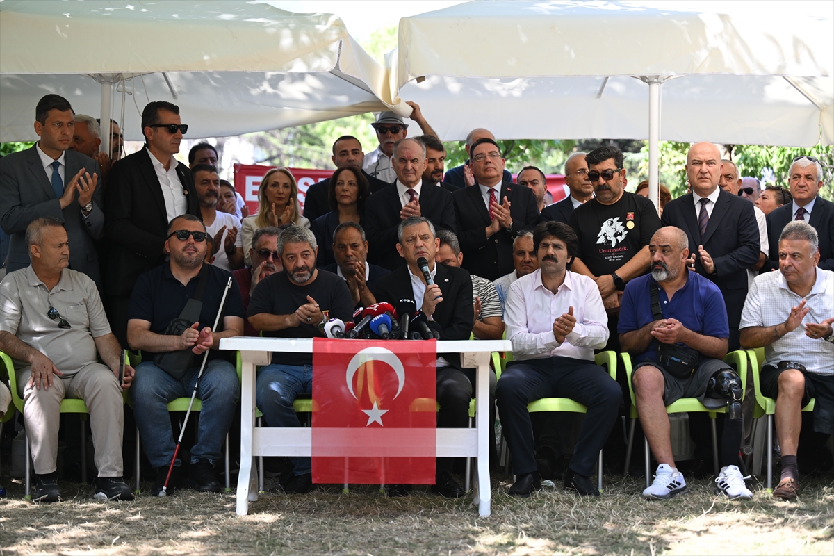 Özgür Özel: Silahların susmasını ve silahsızlanmayı savunuyoruz