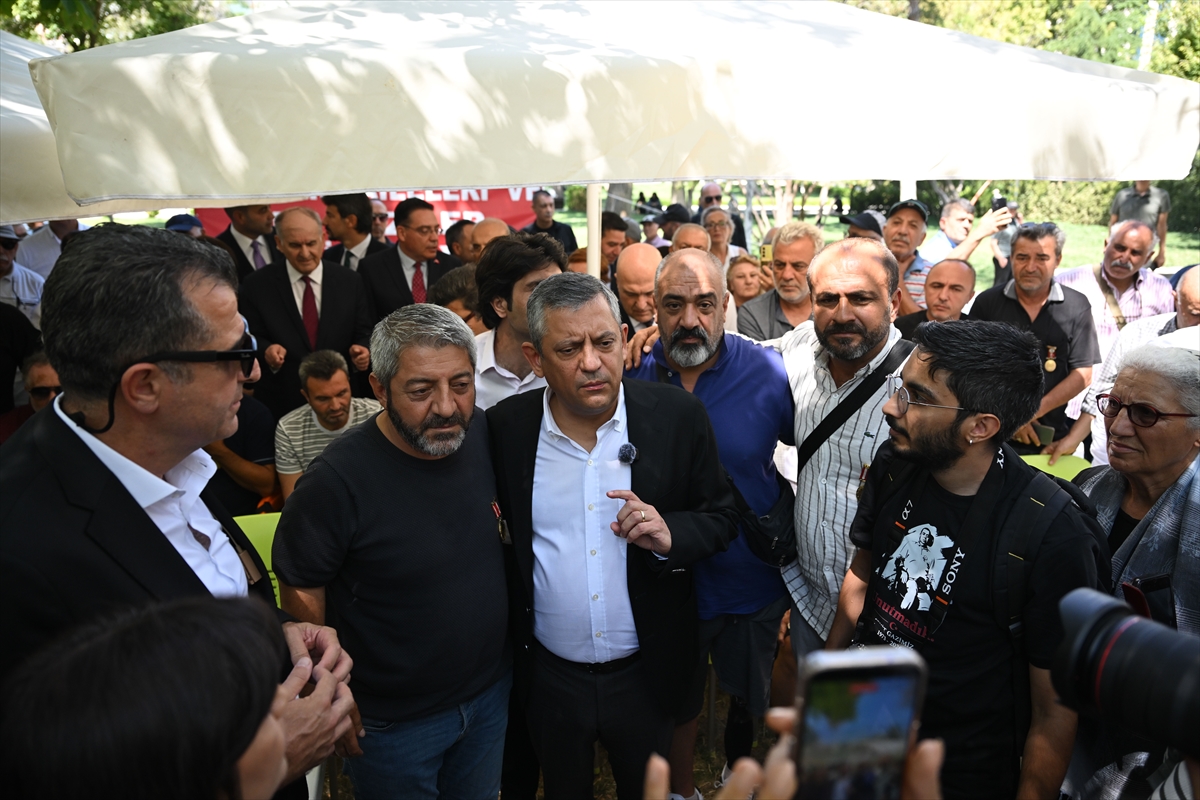 Özgür Özel: Silahların susmasını ve silahsızlanmayı savunuyoruz