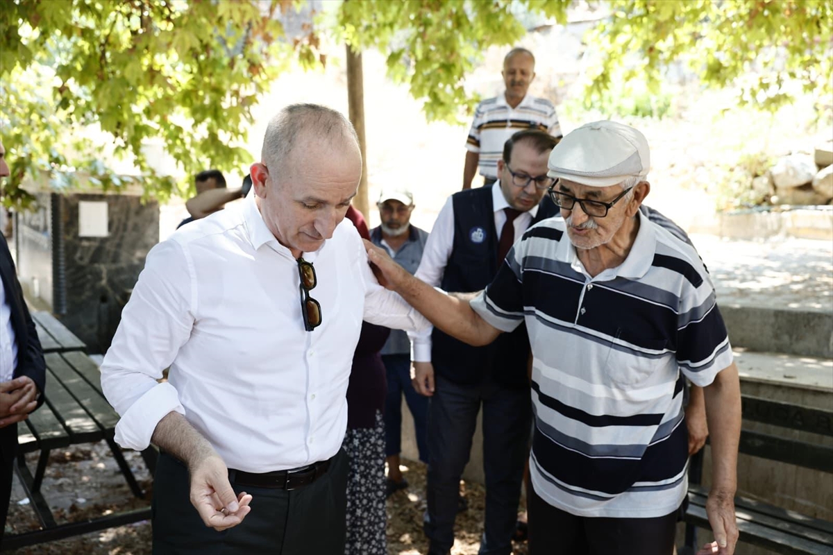 Bakan Kurum: Yangınlarda 92 bağımsız bölüm ağır hasarlı