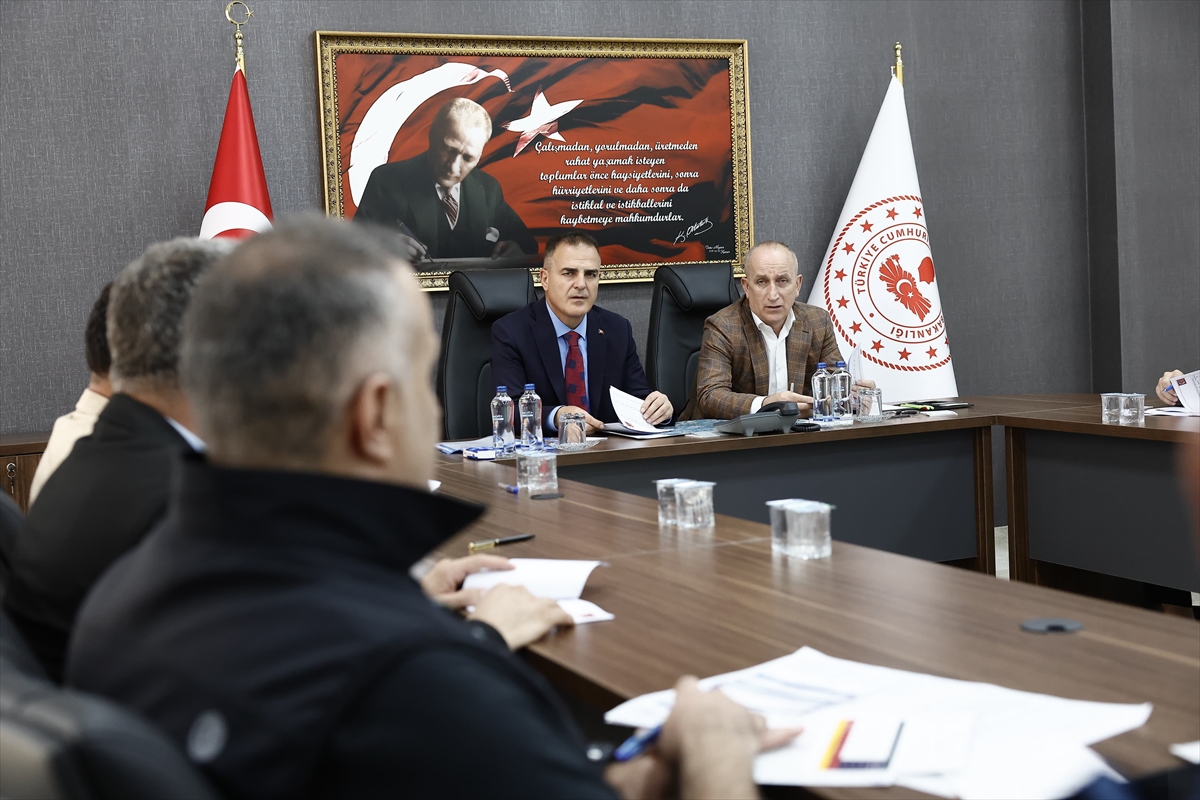 Bakan Kurum: Yangınlarda 92 bağımsız bölüm ağır hasarlı