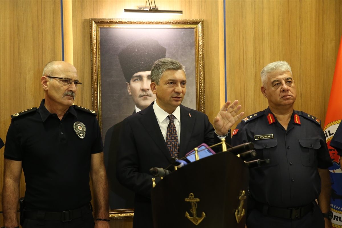 Vali Hulusi Şahin: Antalya'da orman yangını yarıya indi