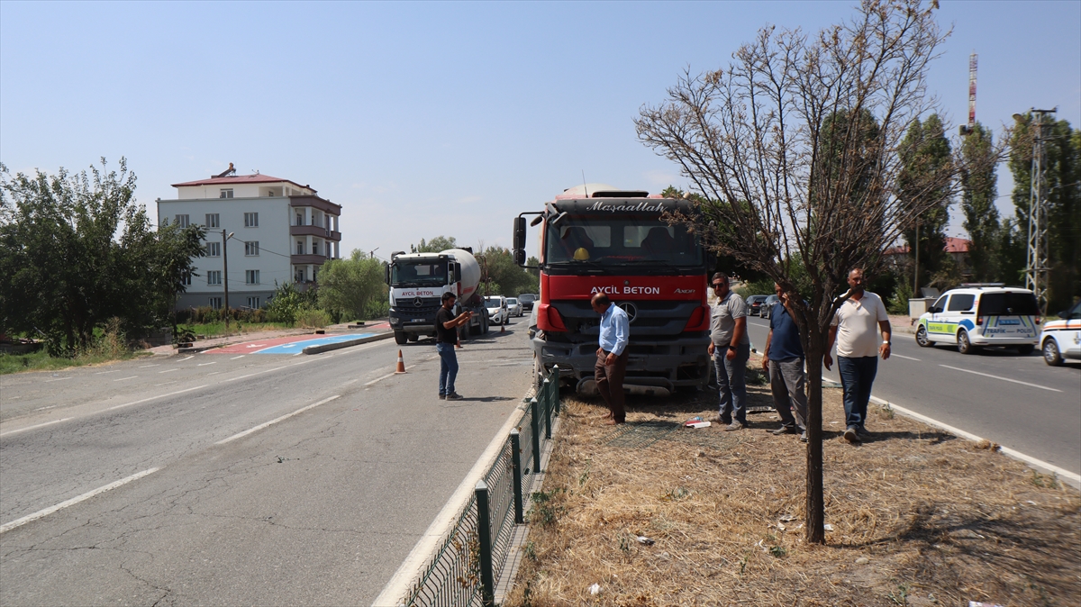 Iğdır'da zincirleme trafik kazası: Biri ağır 4 kişi yaralandı