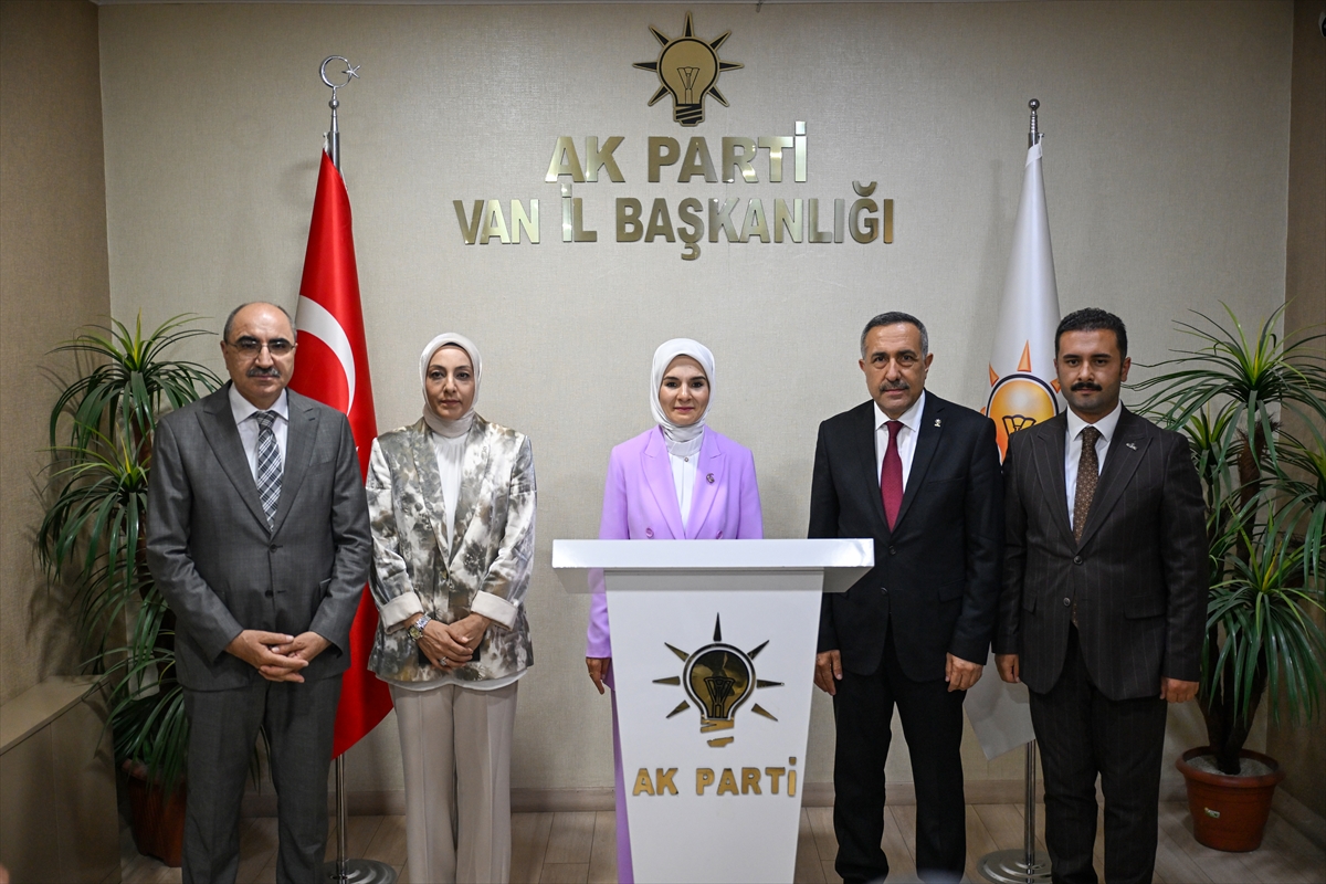 Aile ve Sosyal Hizmetler Bakanı Göktaş Van'da ziyaretlerde bulundu
