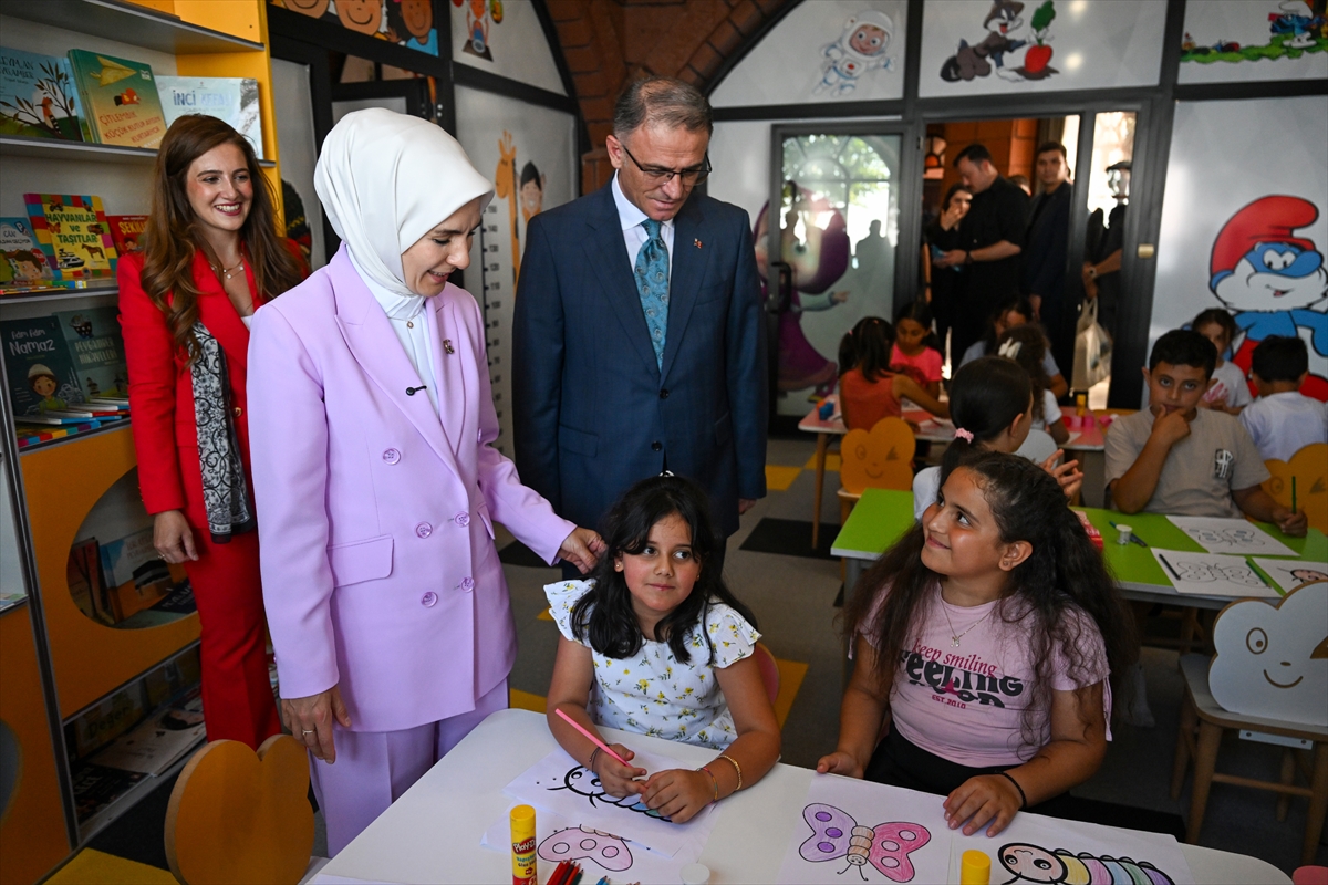 Aile ve Sosyal Hizmetler Bakanı Göktaş Van'da ziyaretlerde bulundu