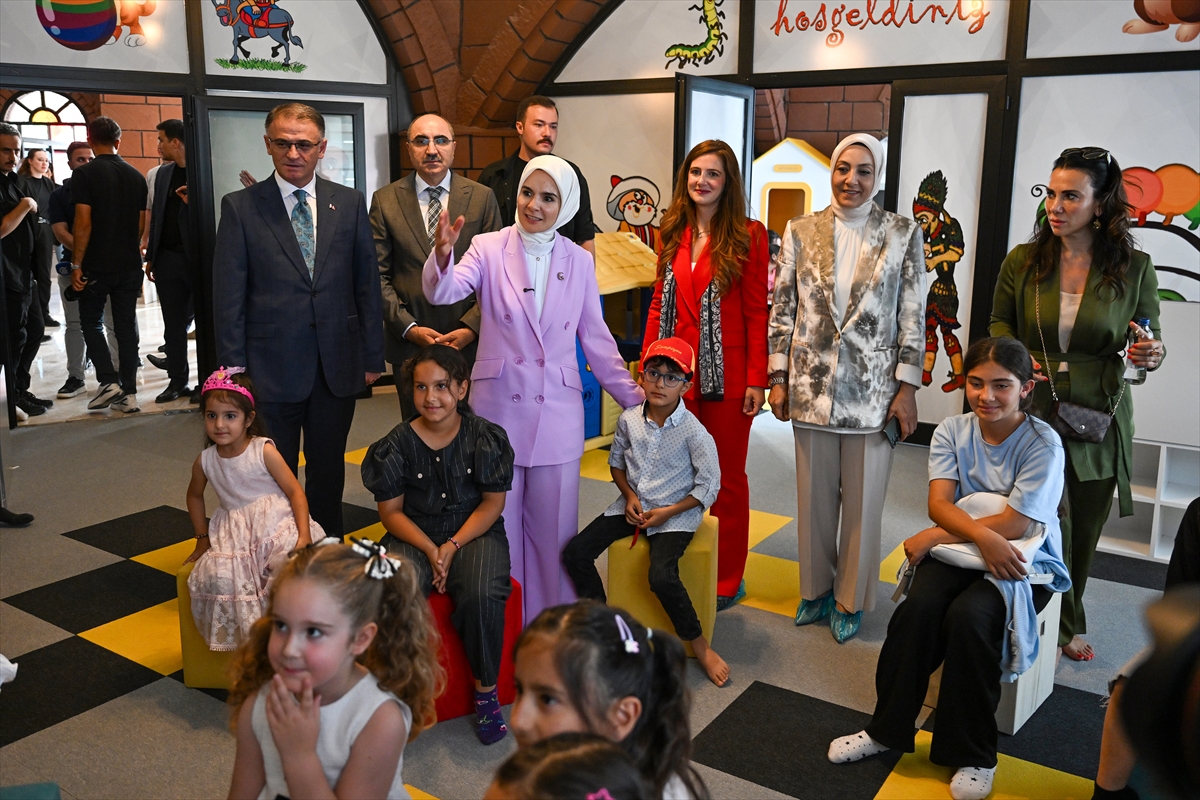 Aile ve Sosyal Hizmetler Bakanı Göktaş Van'da ziyaretlerde bulundu