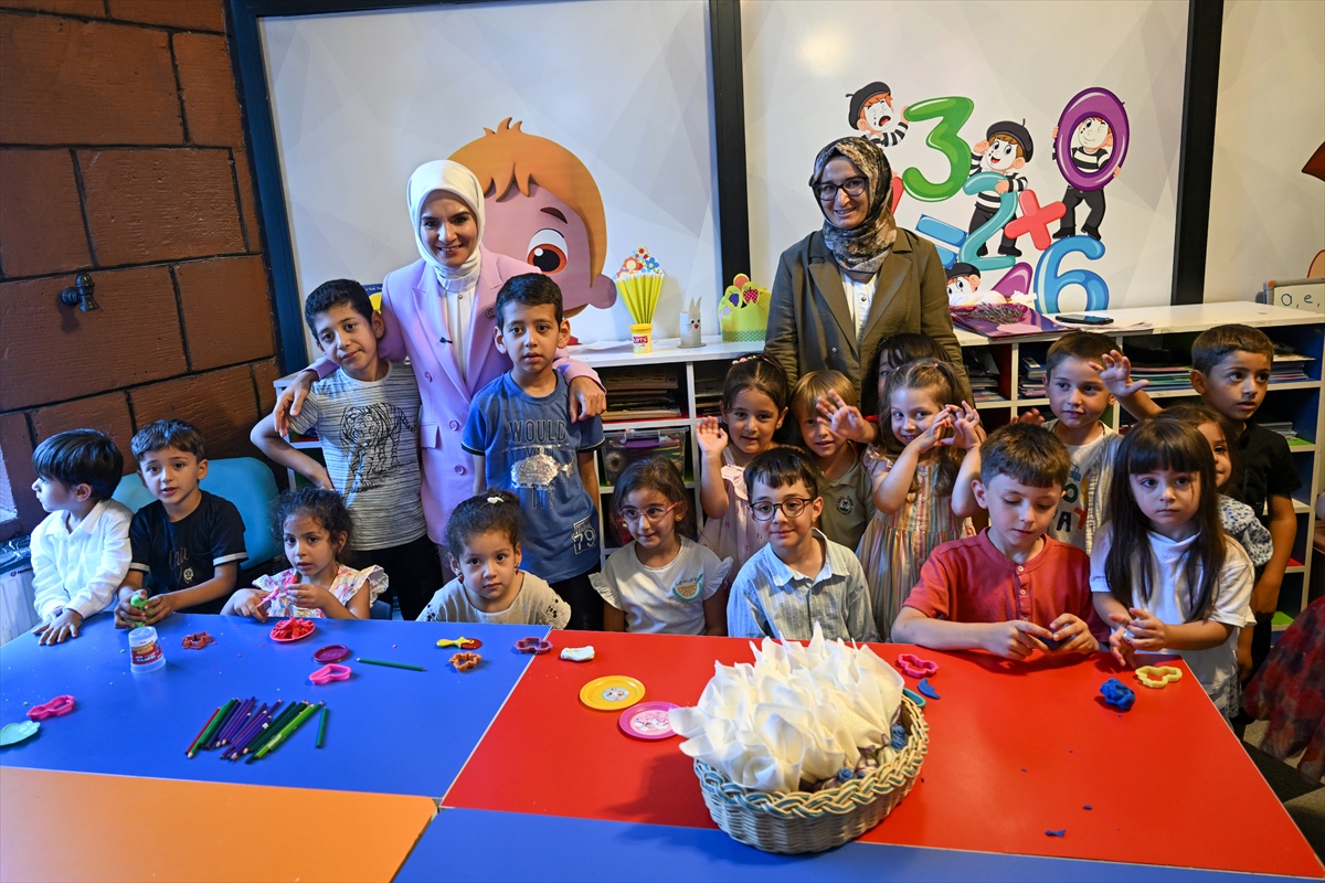 Aile ve Sosyal Hizmetler Bakanı Göktaş Van'da ziyaretlerde bulundu
