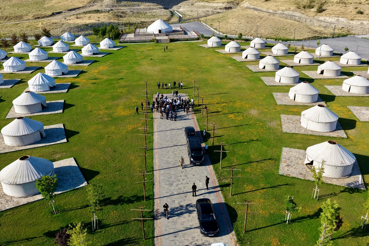 Bitlis Valisi Karakaya: Ahlat Malazgirt Zaferi'ne hazır