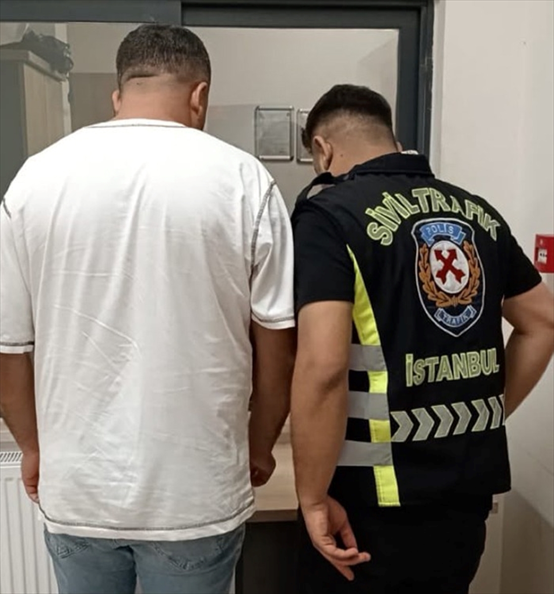 Sancaktepe'de düğün konvoyunda havaya ateş açan şüpheliye "ev hapsi"