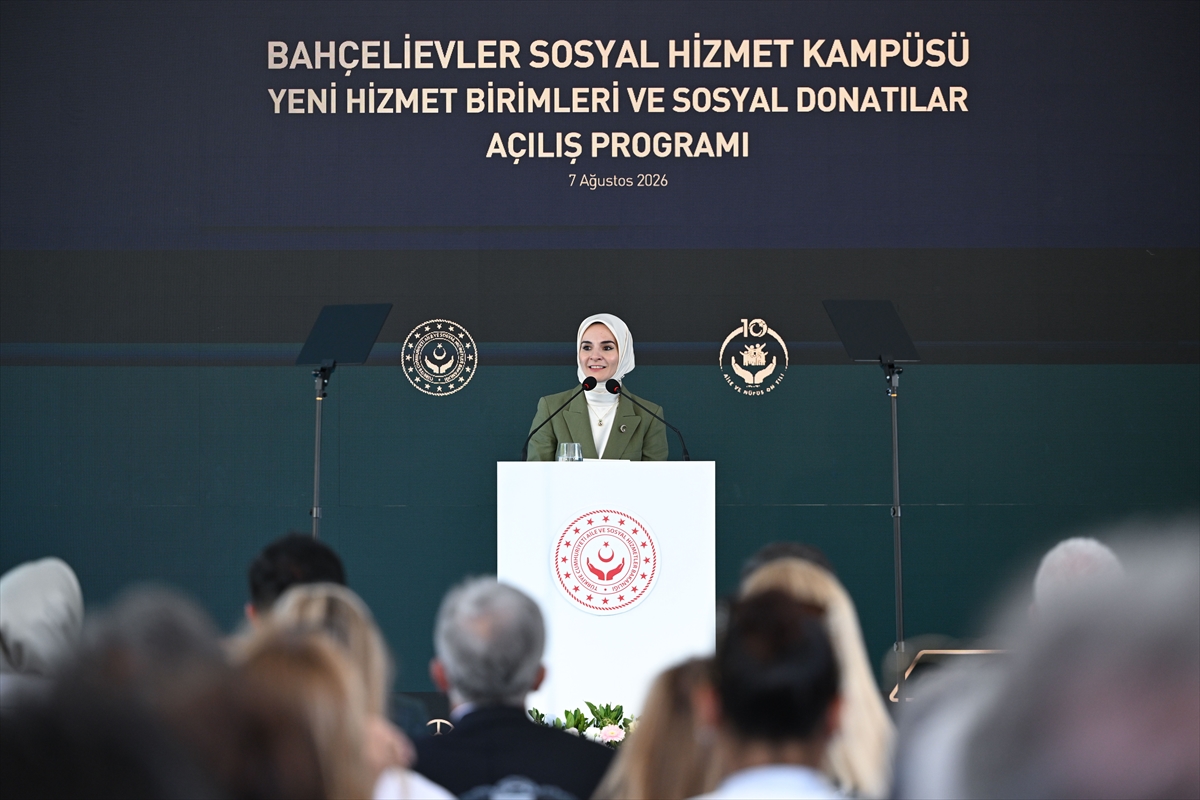 Bakan Göktaş, Bahçelievler Sosyal Hizmet Kampüsü'ndeki açılış programına katıldı: