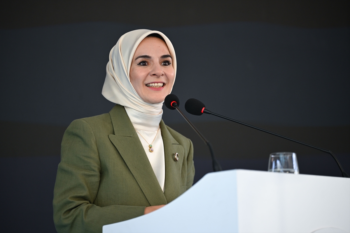 Bakan Göktaş, Bahçelievler Sosyal Hizmet Kampüsü'ndeki açılış programına katıldı:
