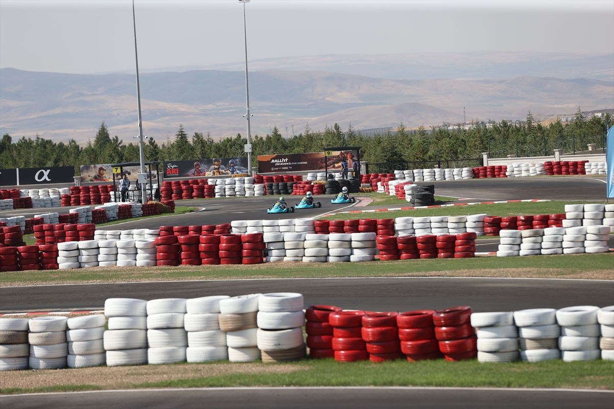 Türkiye Karting Şampiyonası: Nevşehir'de dördüncü ayak başladı