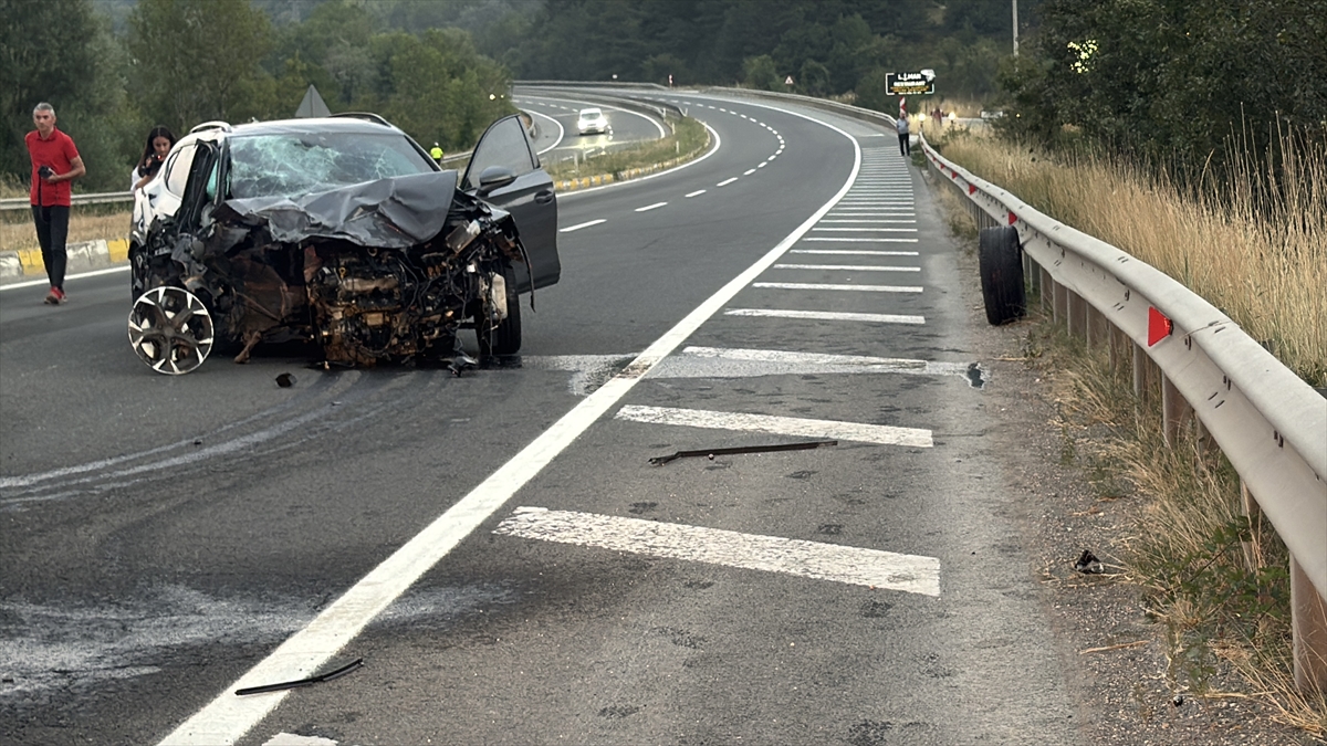 Bolu'da Feci Kaza: Bir Ölü, İki Ağır Yaralı Var