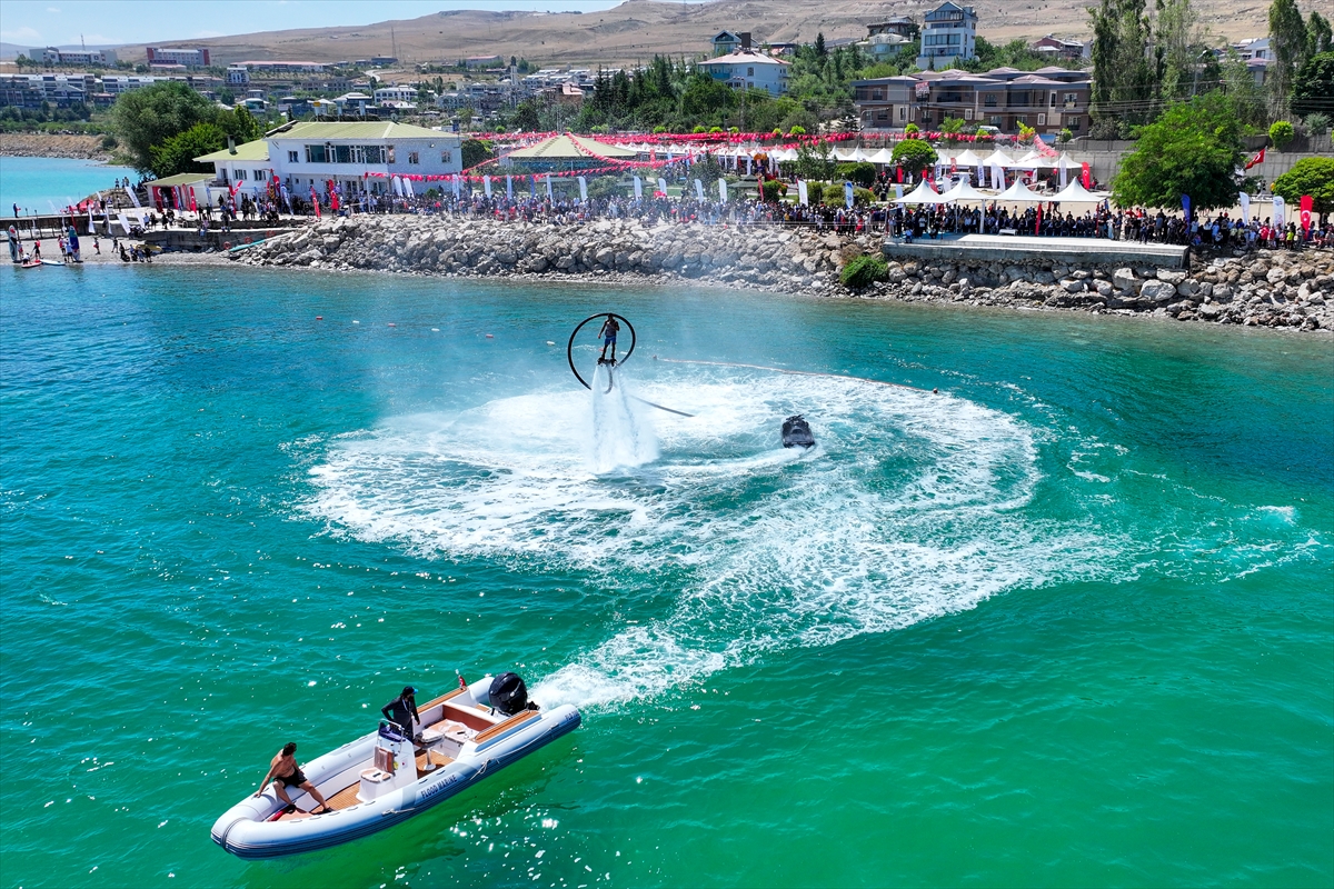 Van Denizi Su Sporları Festivali başladı: Terörsüz Türkiye vurgusu