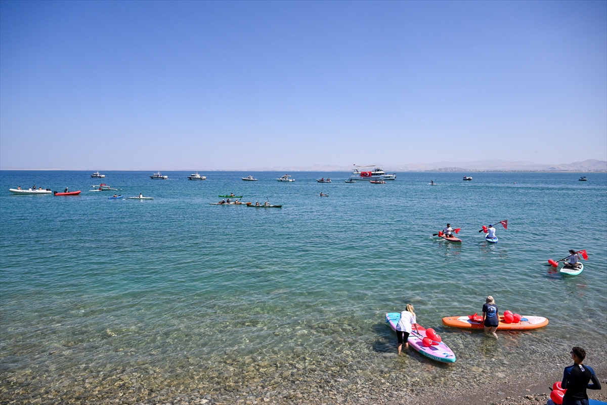 Van Denizi Su Sporları Festivali başladı: Terörsüz Türkiye vurgusu