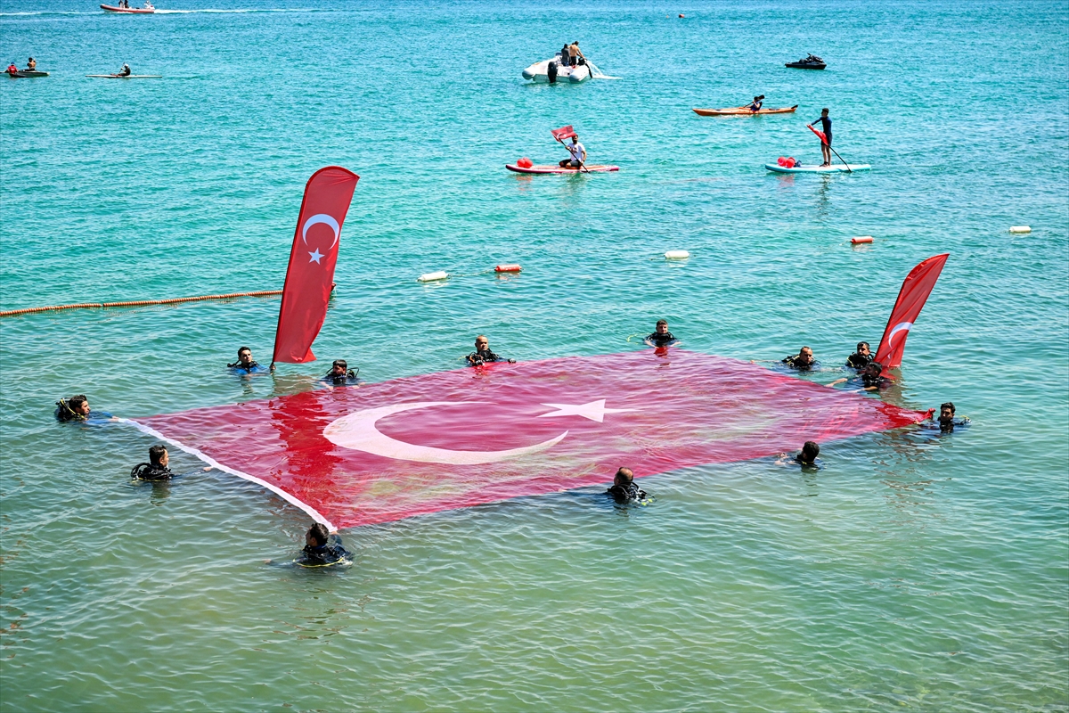 Van Denizi Su Sporları Festivali başladı: Terörsüz Türkiye vurgusu