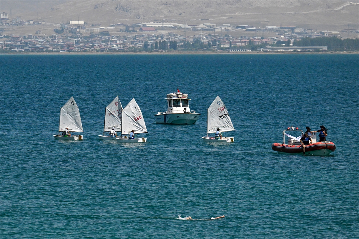 Van Denizi Su Sporları Festivali başladı: Terörsüz Türkiye vurgusu