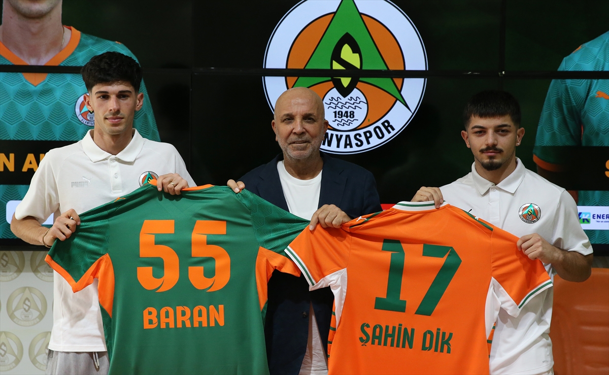 Başkan Çavuşoğlu: Alanyaspor gençlere yatırım yapıyor