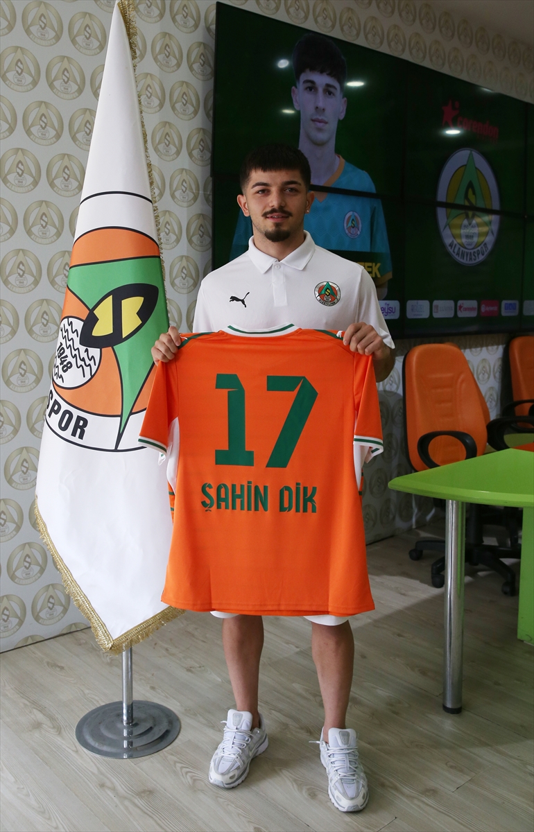 Başkan Çavuşoğlu: Alanyaspor gençlere yatırım yapıyor