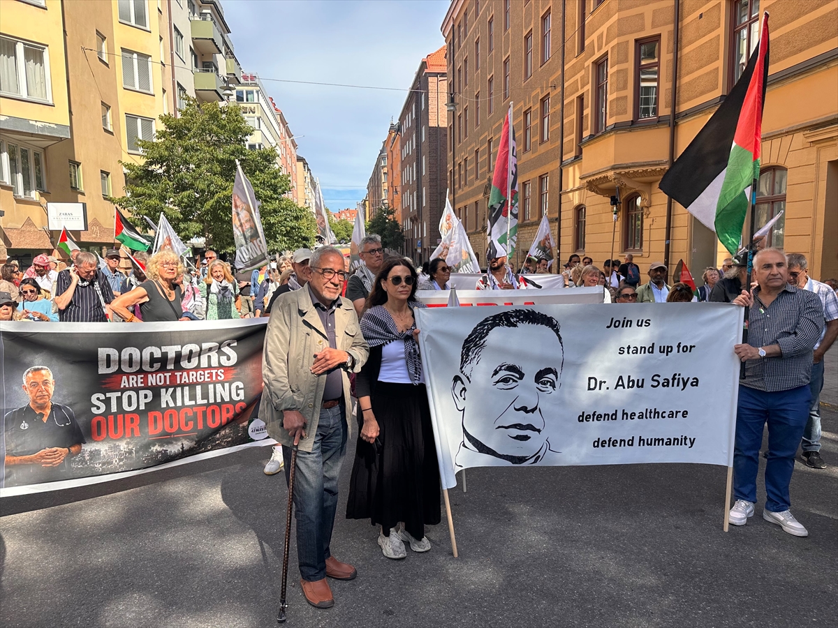 Stockholm'de İsrail'in Gazze ve Lübnan saldırıları protesto edildi