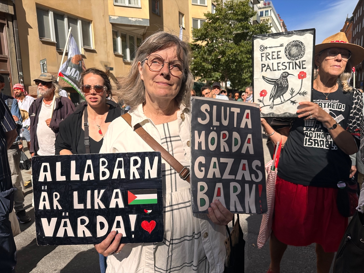 Stockholm'de İsrail'in Gazze ve Lübnan saldırıları protesto edildi