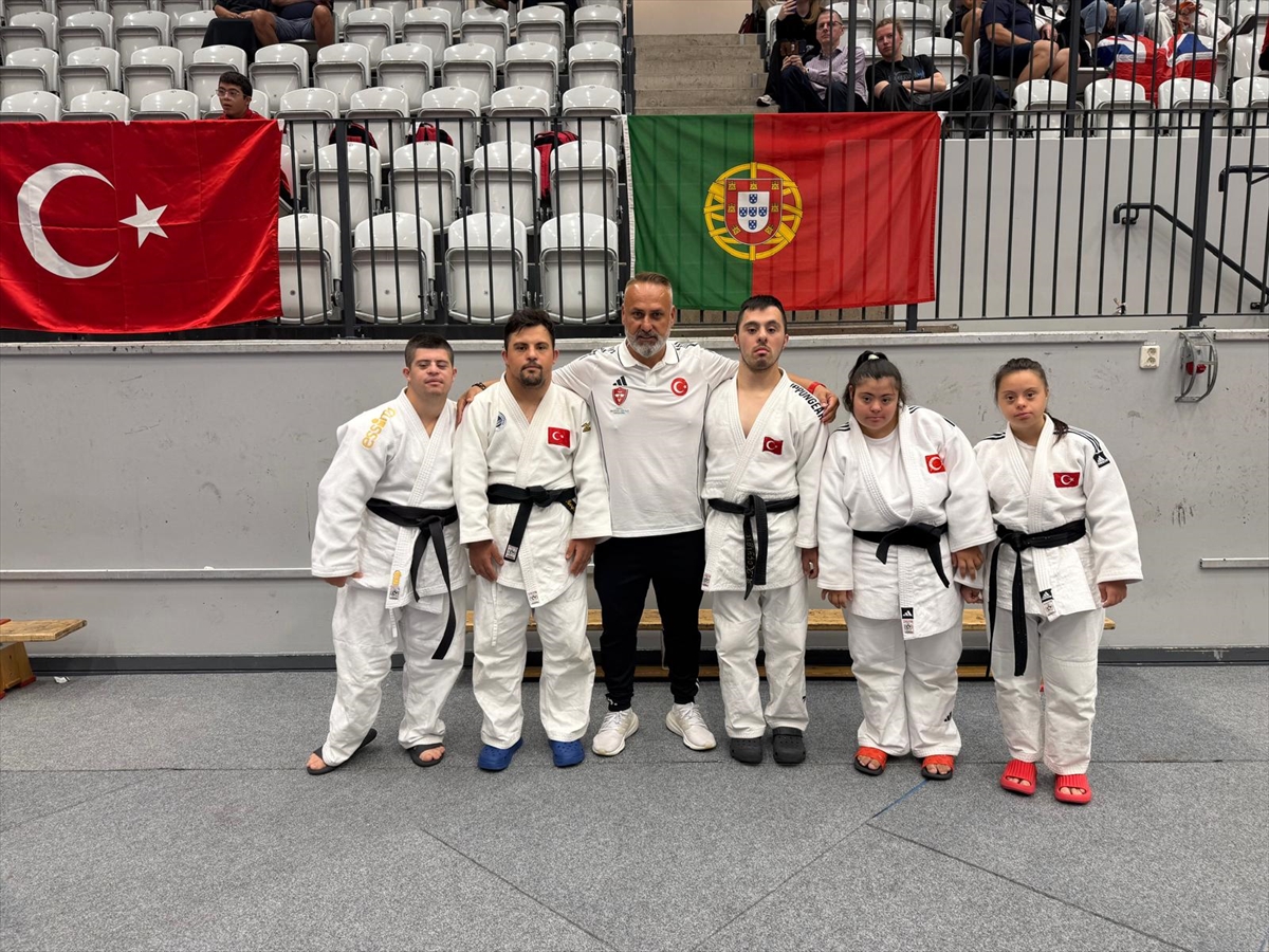 Down Judo Milli Takımı, İsveç'te dünya şampiyonu oldu