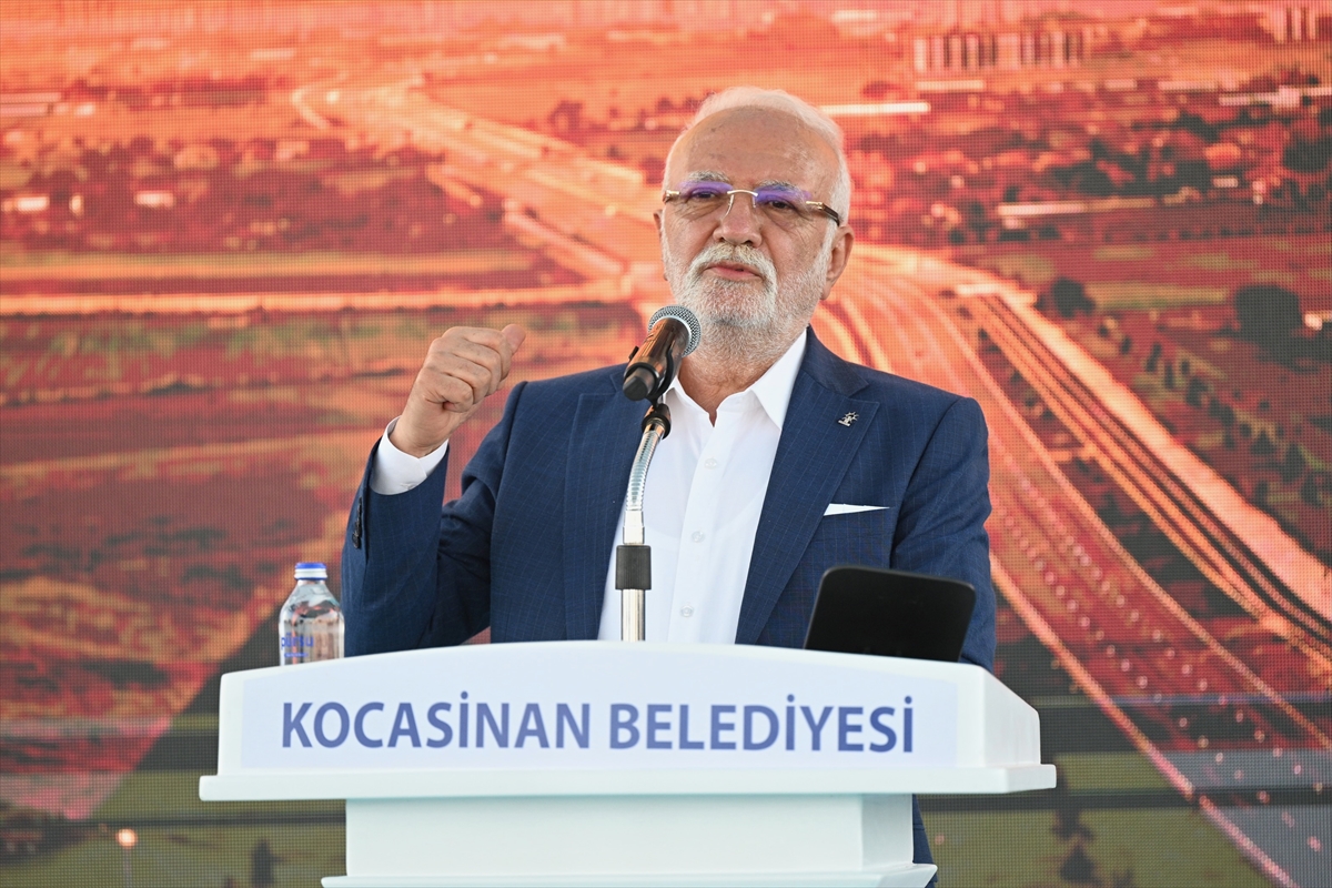 Bakan Uraloğlu: Ankara-Kayseri hızlı tren 1 saat 45 dakika