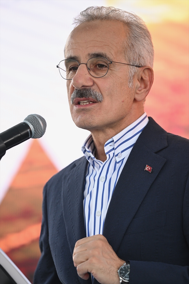 Bakan Uraloğlu: Ankara-Kayseri hızlı tren 1 saat 45 dakika