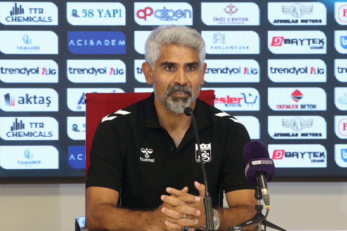 Taşdemir: Sivasspor iyi mücadele etti; Cerrah: Puan önemli
