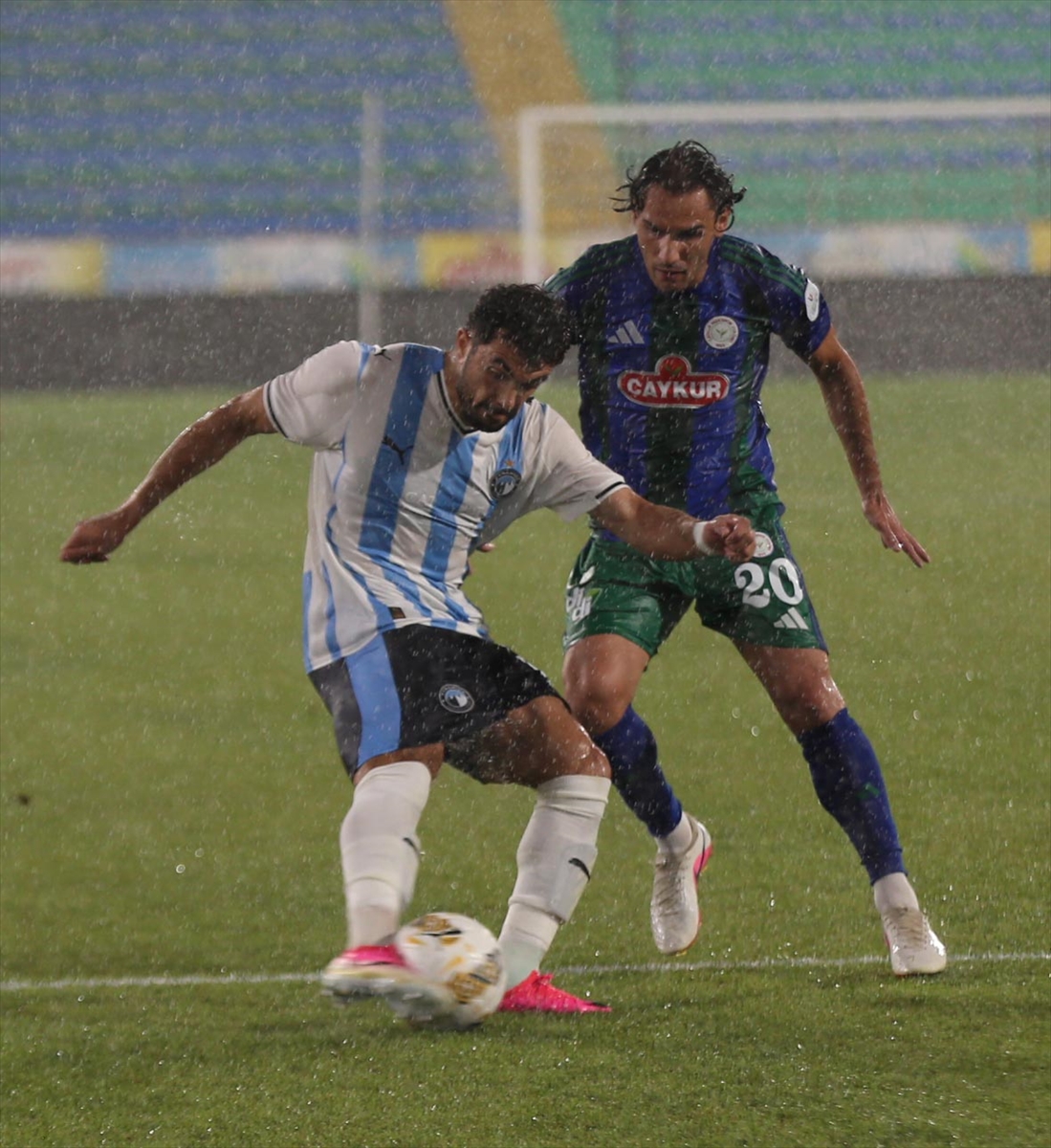 Çaykur Rizespor: Pyramids FC'yi hazırlık maçında 2-1 yendi