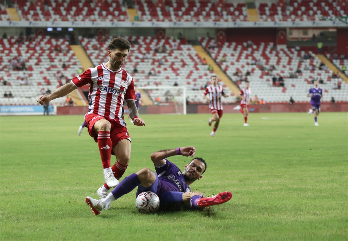 Trendyol 1. Lig: Antalyaspor, Keçiörengücü'nü 4-3 mağlup etti