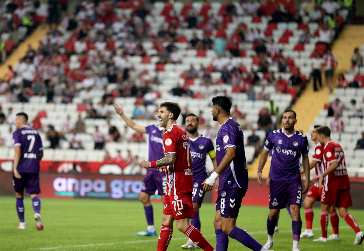 Trendyol 1. Lig: Antalyaspor, Keçiörengücü'nü 4-3 mağlup etti