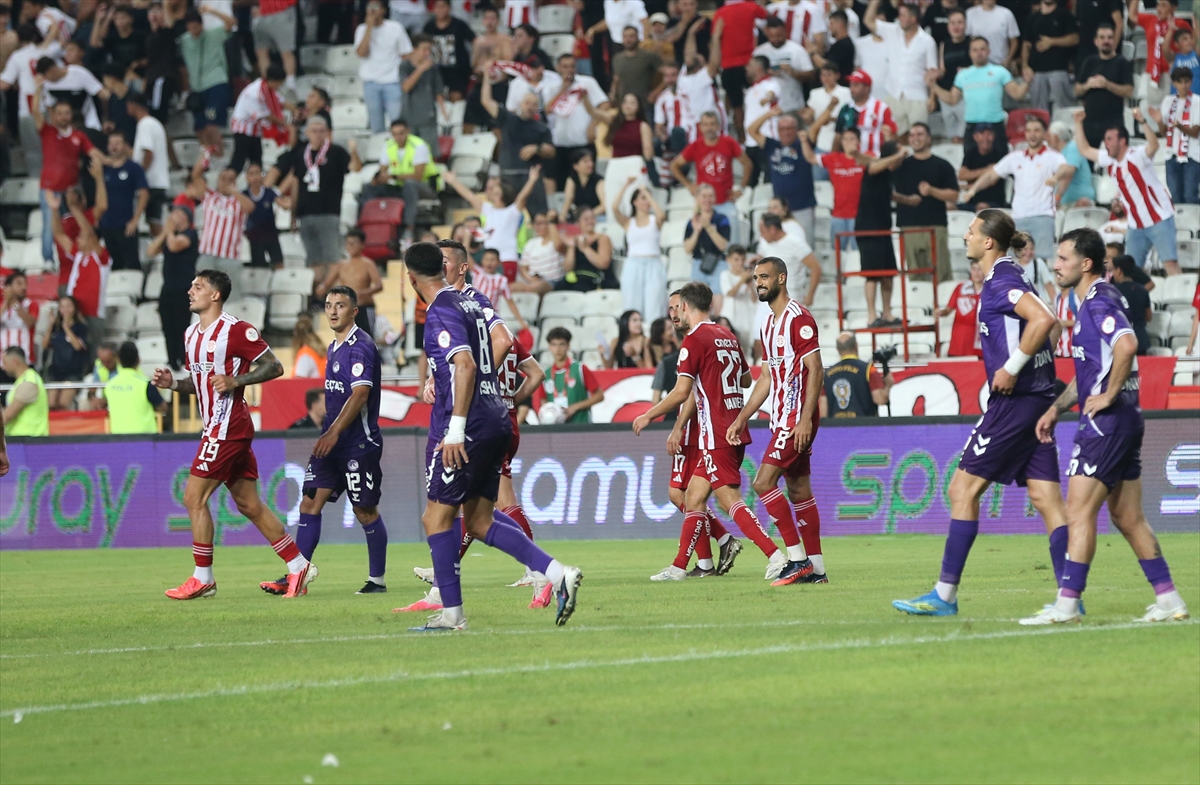 Trendyol 1. Lig: Antalyaspor, Keçiörengücü'nü 4-3 mağlup etti
