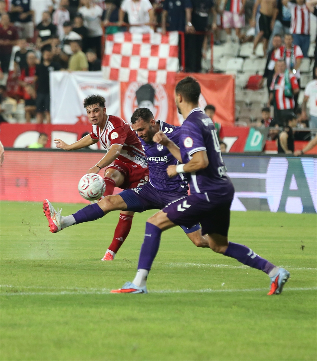 Trendyol 1. Lig: Antalyaspor, Keçiörengücü'nü 4-3 mağlup etti